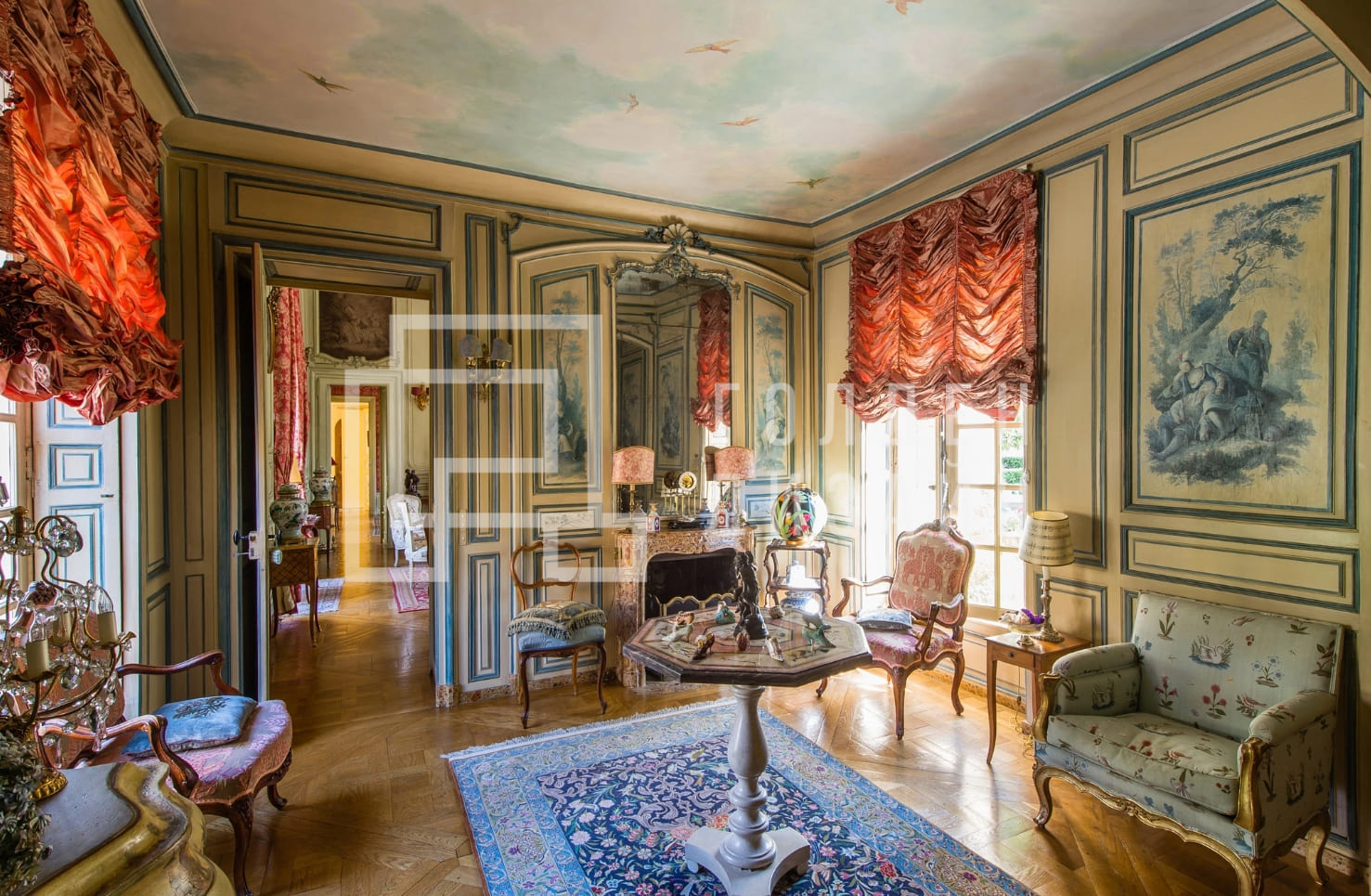 Стиль версаль в дизайне интерьера 0